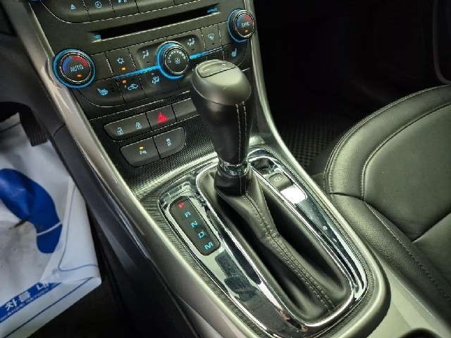 6051502075R8.jpg