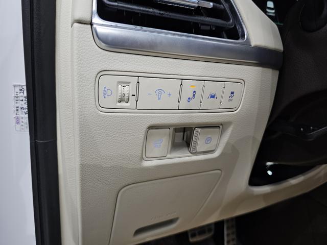 65ae8a0cab6fcf236461bd286bdcd3a9.jpeg
