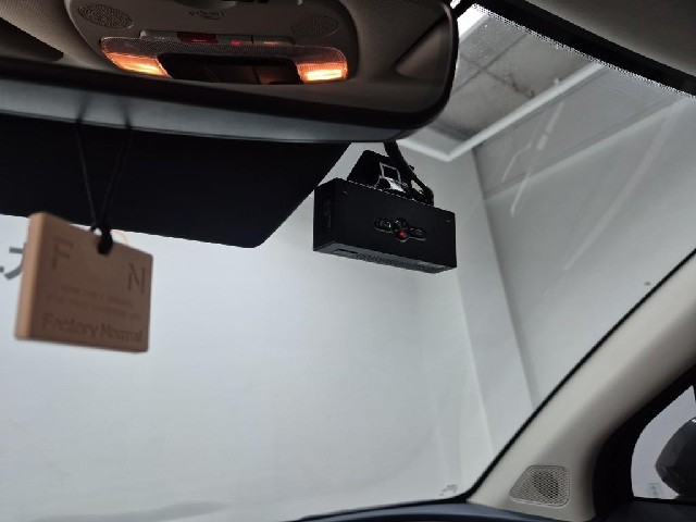 6071000492R16.jpg