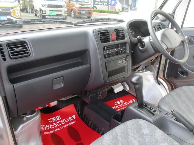 9030967A30260829W00115.jpg