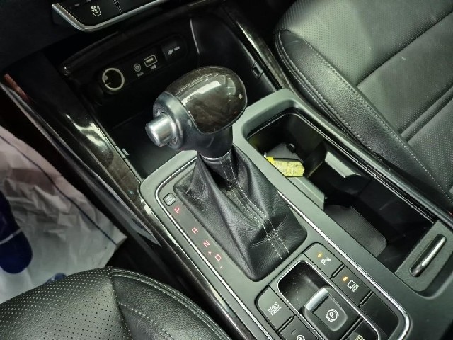 6051002076R8.jpg