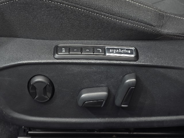 94f4e71f05500f3ef735125d53d454a7.jpeg