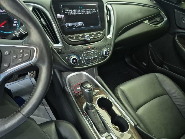 6051501094R10.jpg
