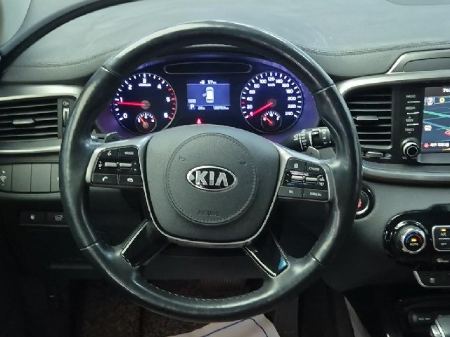 6061501674R9.jpg
