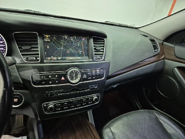 6061001574R10.jpg
