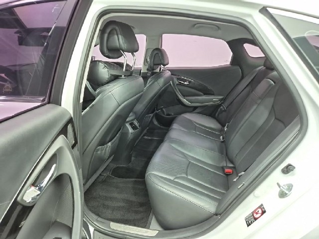 6071000128R12.jpg