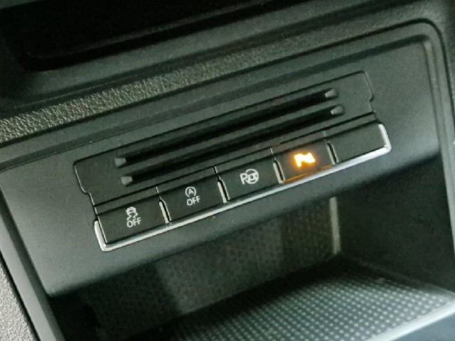 5121001761R16.jpg