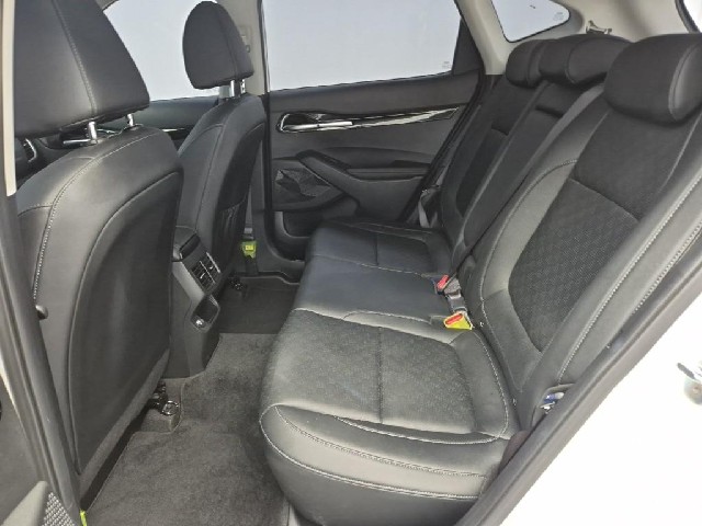 6061501564R12.jpg