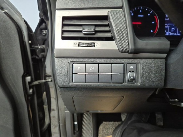 6071502252R17.jpg
