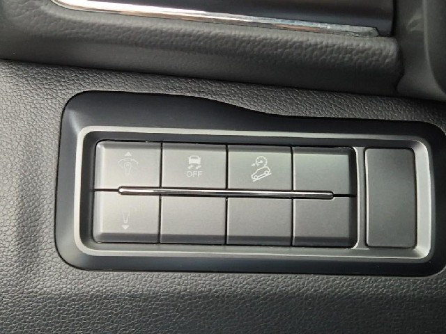 6071002733R15.jpg