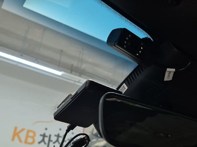 6061502367R17.jpg