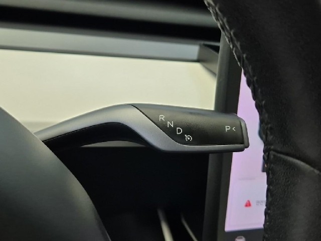 6081500815R8.jpg