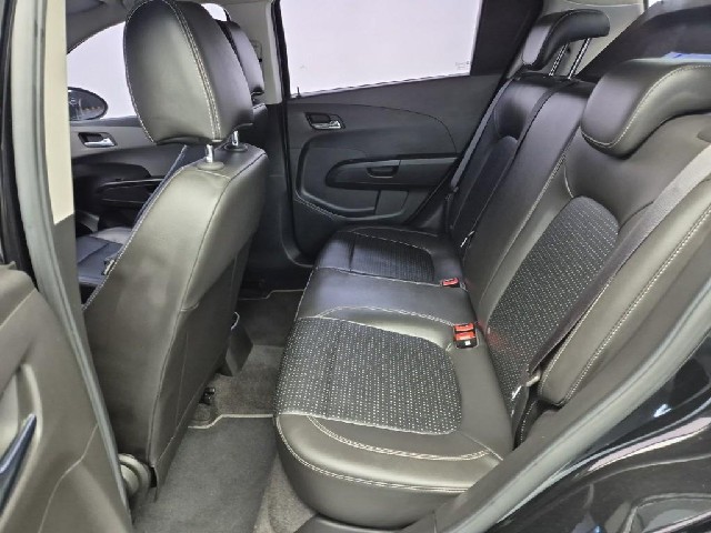 6081501135R12.jpg