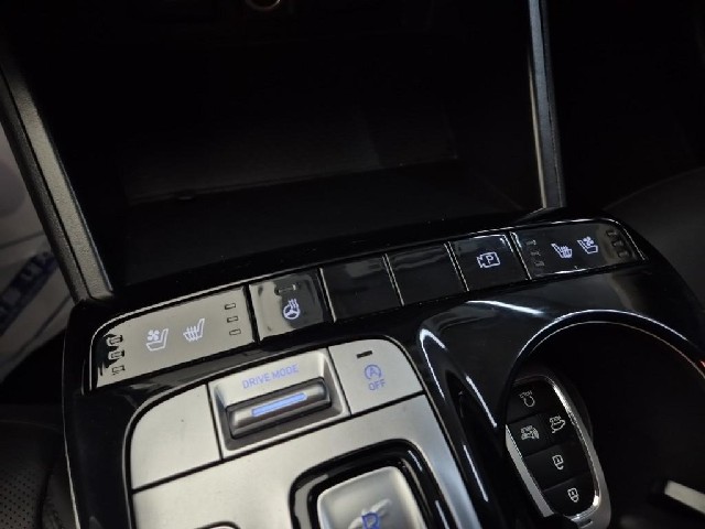 6071000208R16.jpg