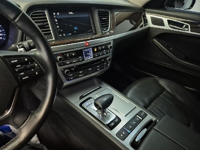 6081001384R10.jpg