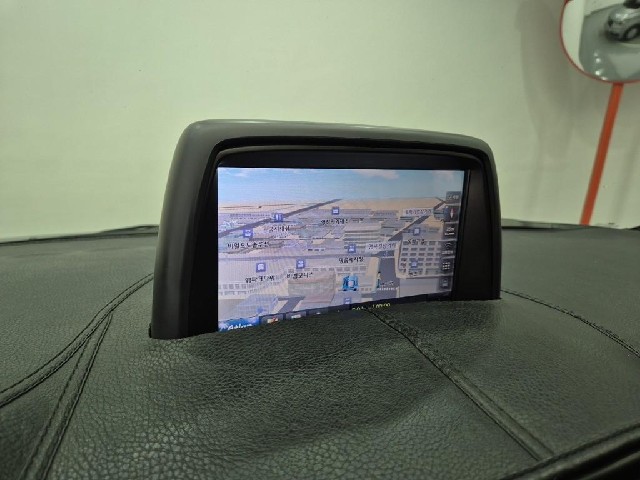 6081500519R13.jpg