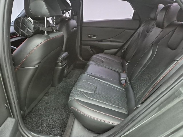 6081000896R12.jpg