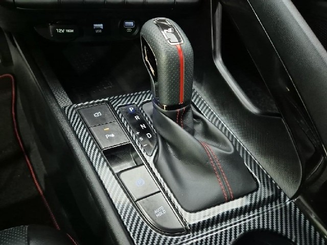 6081000896R8.jpg