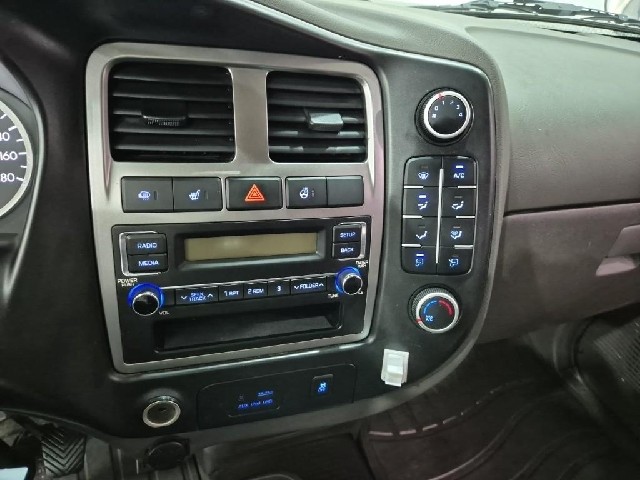 6061000879R12.jpg