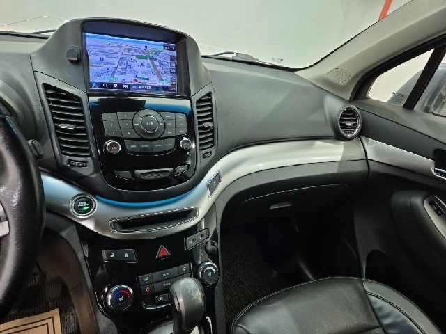 6081000808R10.jpg