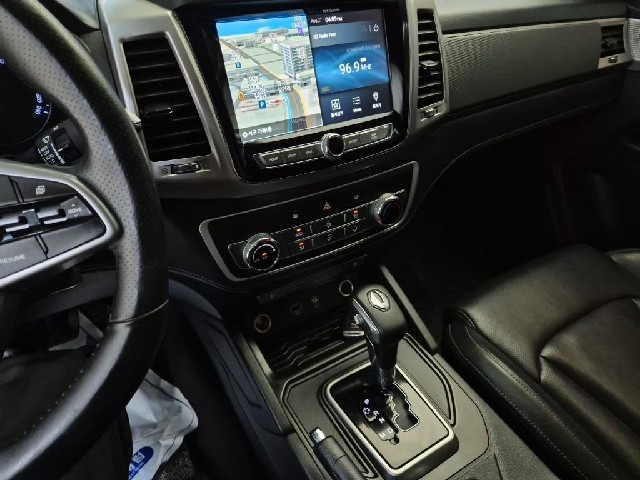 6081500734R10.jpg