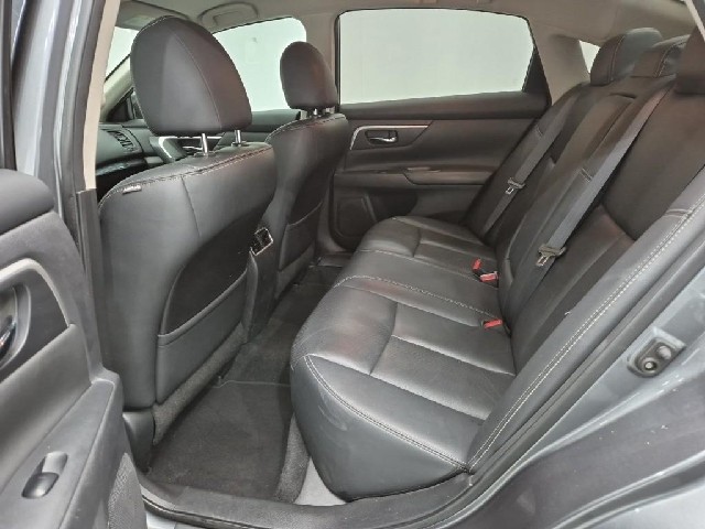 6081000765R12.jpg
