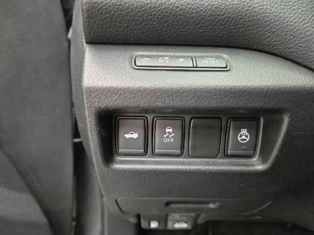 6081000765R17.jpg