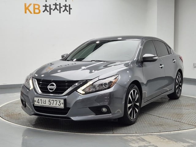 6081000765R1.jpg