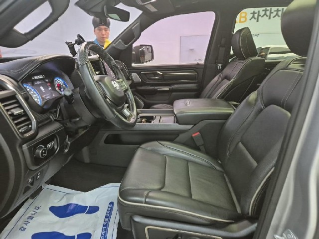 6071501250R11.jpg