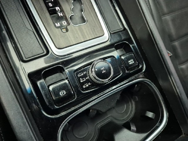 6081001734R16.jpg