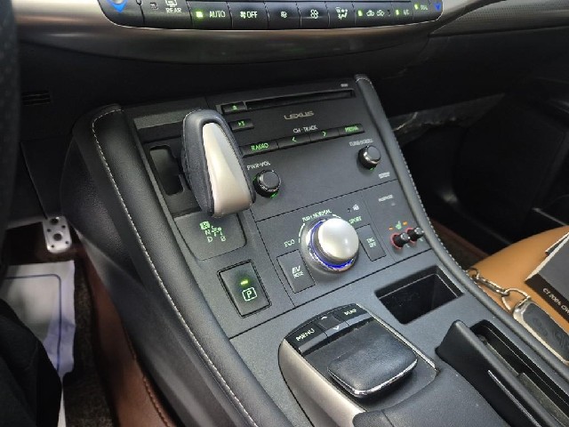 6081500338R8.jpg