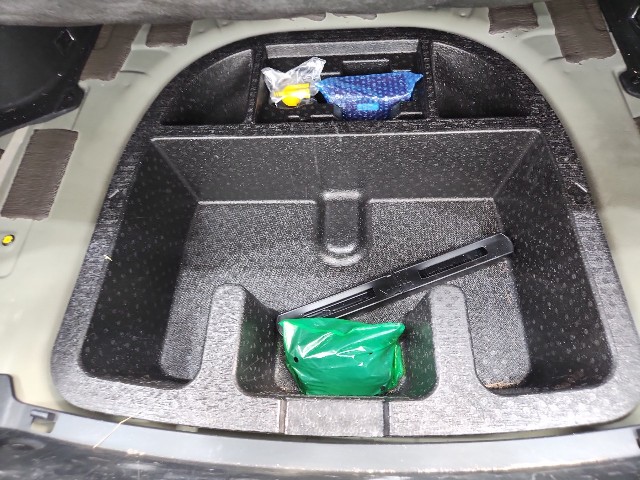 lotterental_165924132_QXlrX_8.jpg