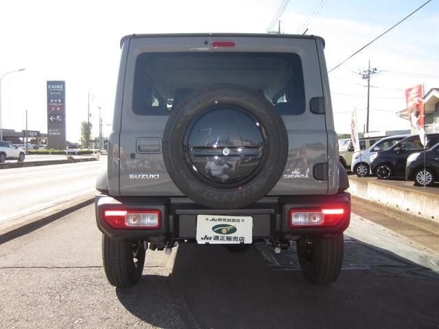 0813eaf3a1d92a2afa90254ced842bd6.jpg