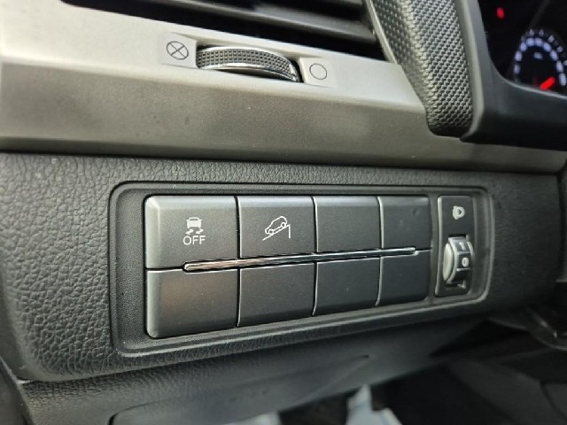 6071001631R18.jpg