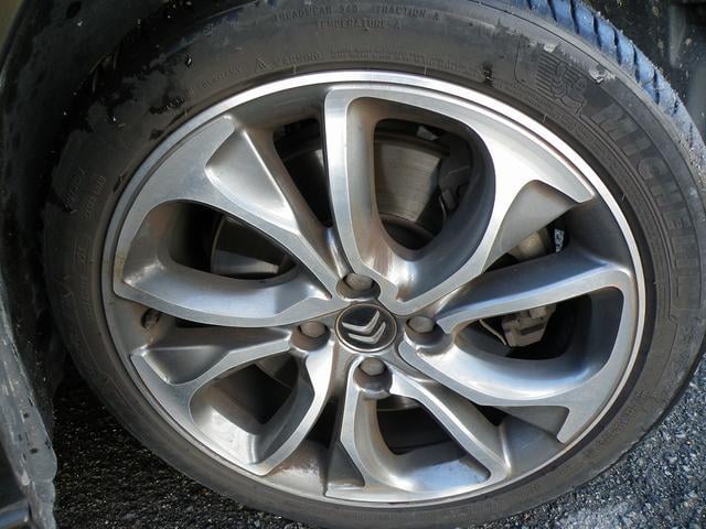 1001999A30250304W00317.jpg