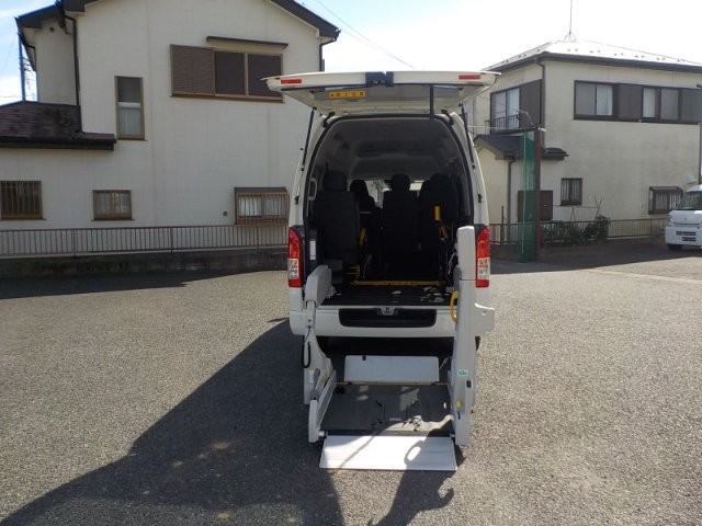 2c5d3ae5021c9a1cfeaa04ab1abe704e.jpg