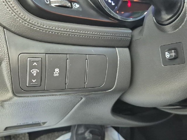 6081500095R18.jpg