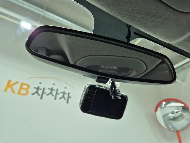 6081000493R15.jpg
