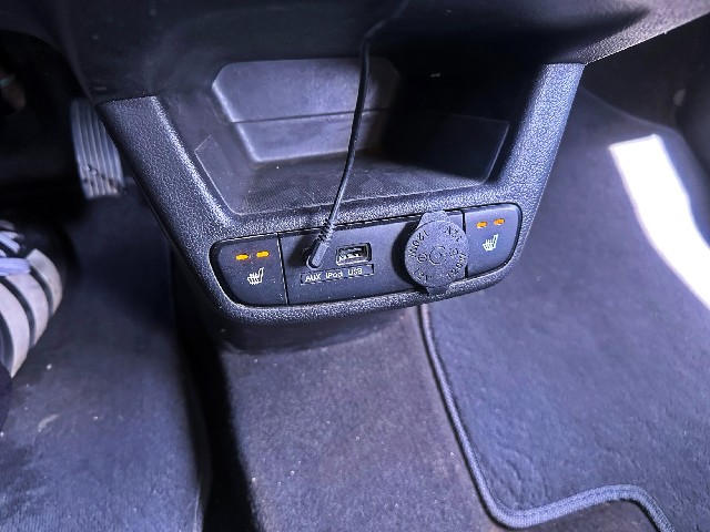 59b10edc247f7f06bb4d4799952ef296.jpeg