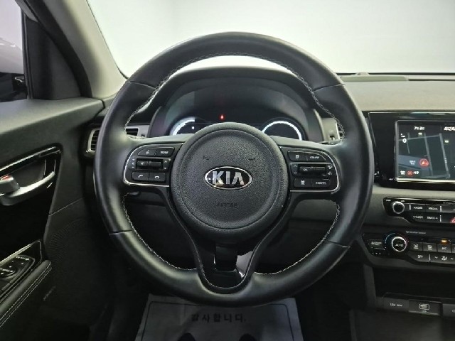 6061502364R9.jpg