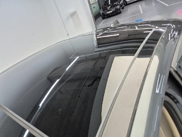 6051501164R13.jpg