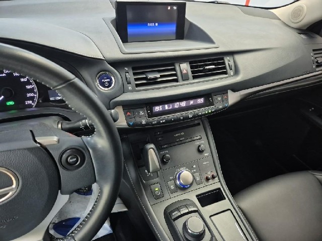 6051501994R10.jpg