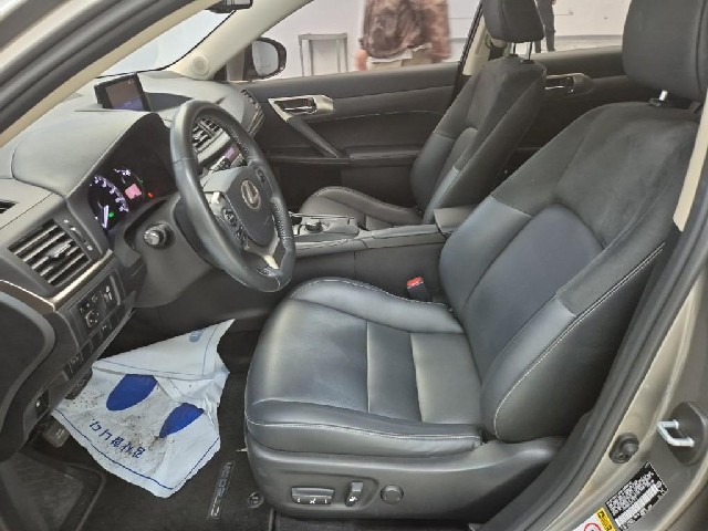 6051501994R11.jpg