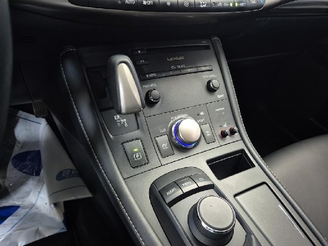 6051501994R8.jpg
