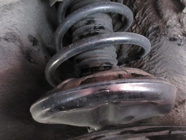 0551867A30261019W00214.jpg