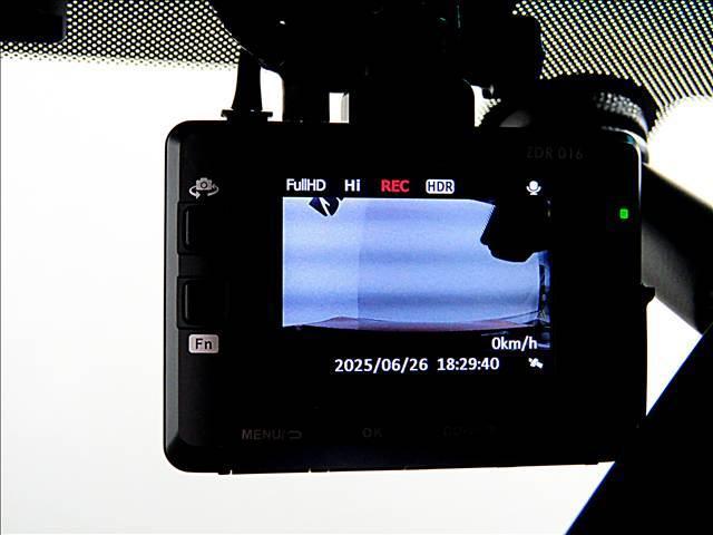 18415640_carP_l_9.jpg
