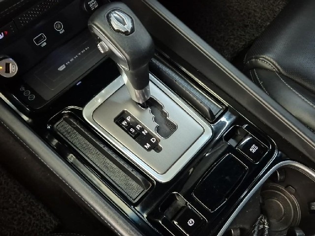 6061501553R8.jpg