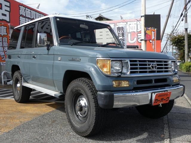 0710176A30261019W00108.jpg