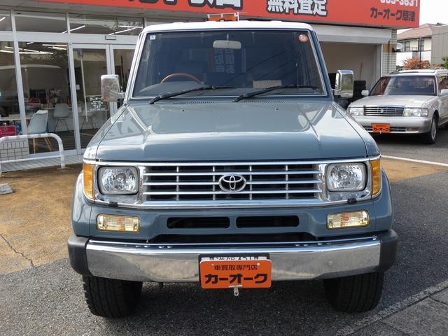 0710176A30261019W00111.jpg
