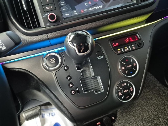 6081500990R8.jpg